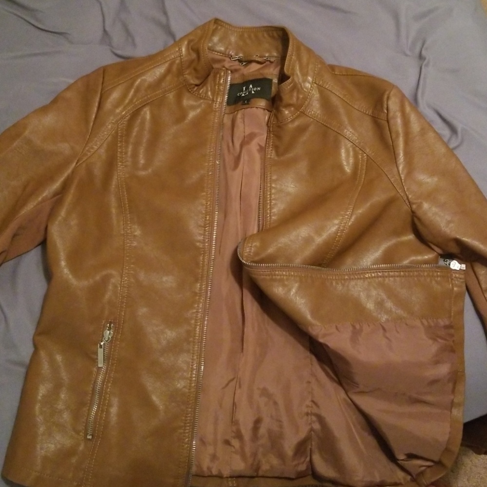 Brown leather jackey
